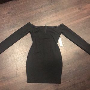 Lulu’s Black Off-the-Shoulder Bodycon Dress